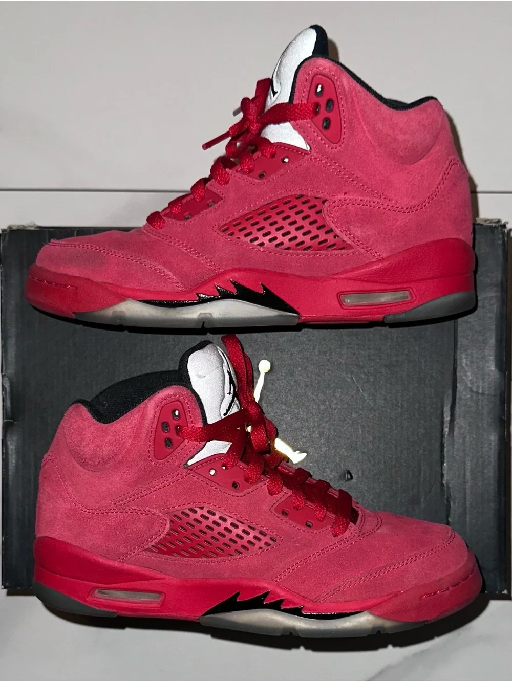 2017 Air Jordan 5 Retro BG Red Suede Size 5Y / 6.5W